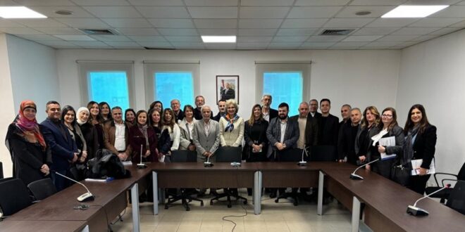 لجنة مصفوفة المناهج تعرض نتائج عملها